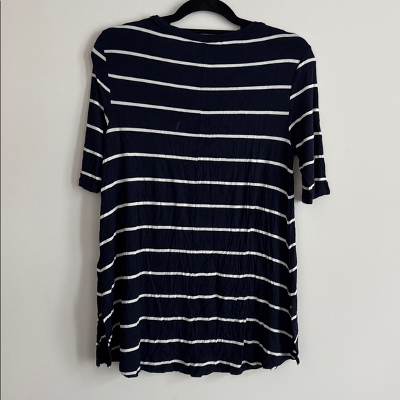 American Eagle Outfitters Striped Tee Size M - Picture 6 of 6